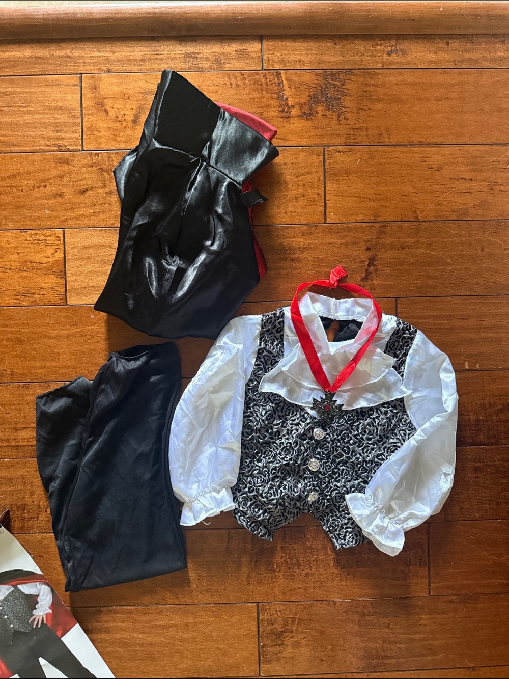 Kids' Deluxe Vampire Costume
